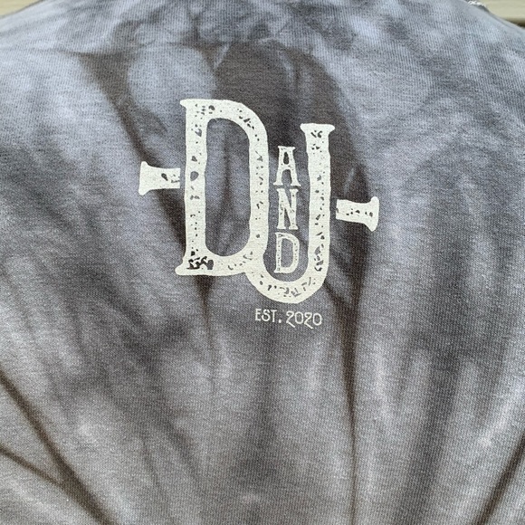 6’ FEET Hand And Cross Bones Tee - Shirt - Picture 7 of 12